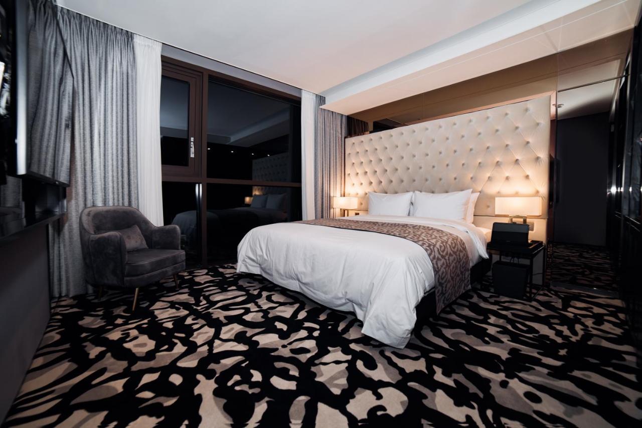 Best Louis Hamilton Hotel West Пусан Екстер'єр фото