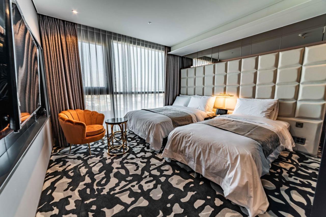 Best Louis Hamilton Hotel West Пусан Екстер'єр фото